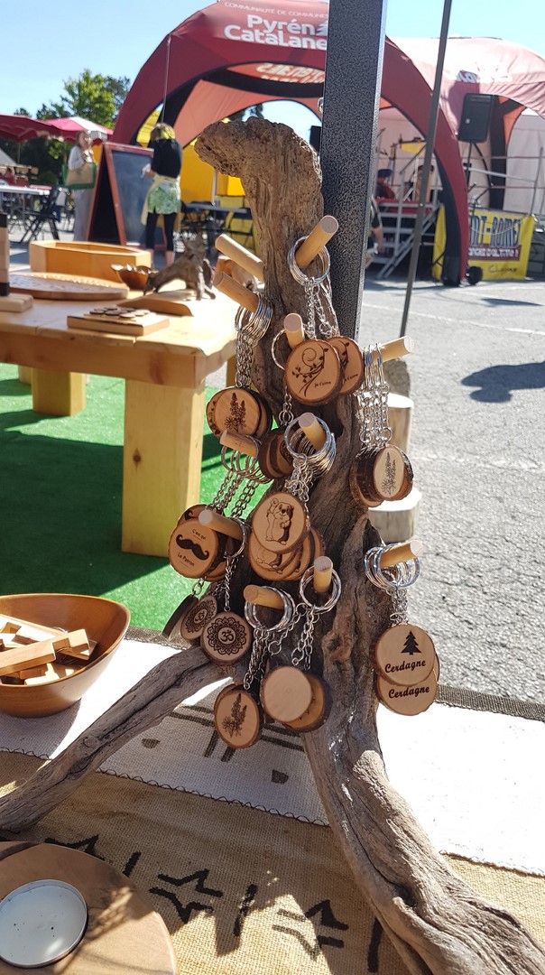 Porte clés en bois personnalisables