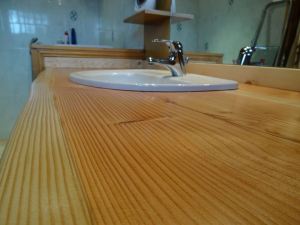 Rebord usiné dans la masse